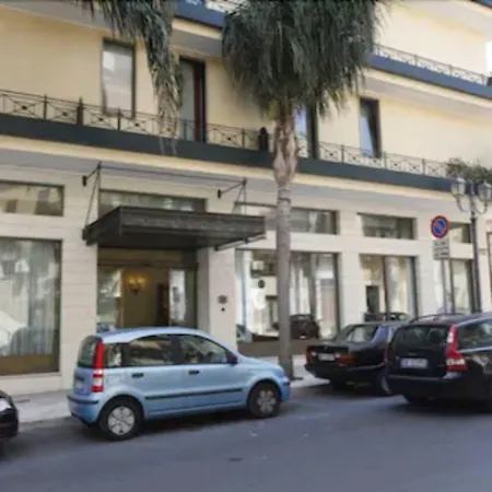 Szálloda Colonna Brindisi