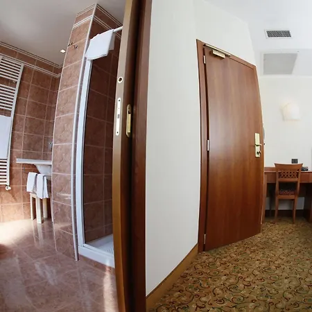 Colonna 4* Brindisi