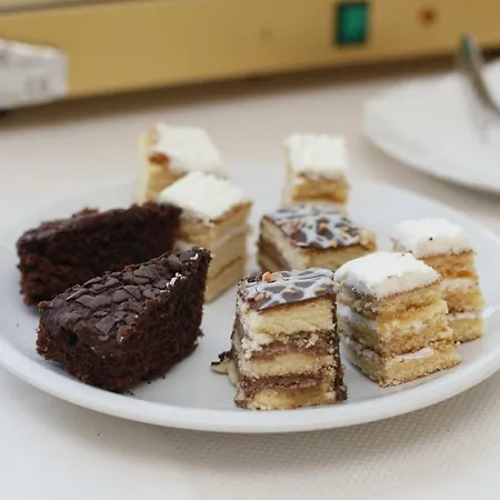 Colonna Szálloda Brindisi