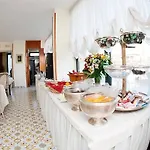 Otel Colonna 4*