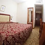 Colonna Otel 4*