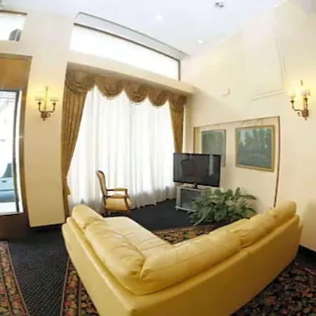 Colonna 4* Μπρίντιζι